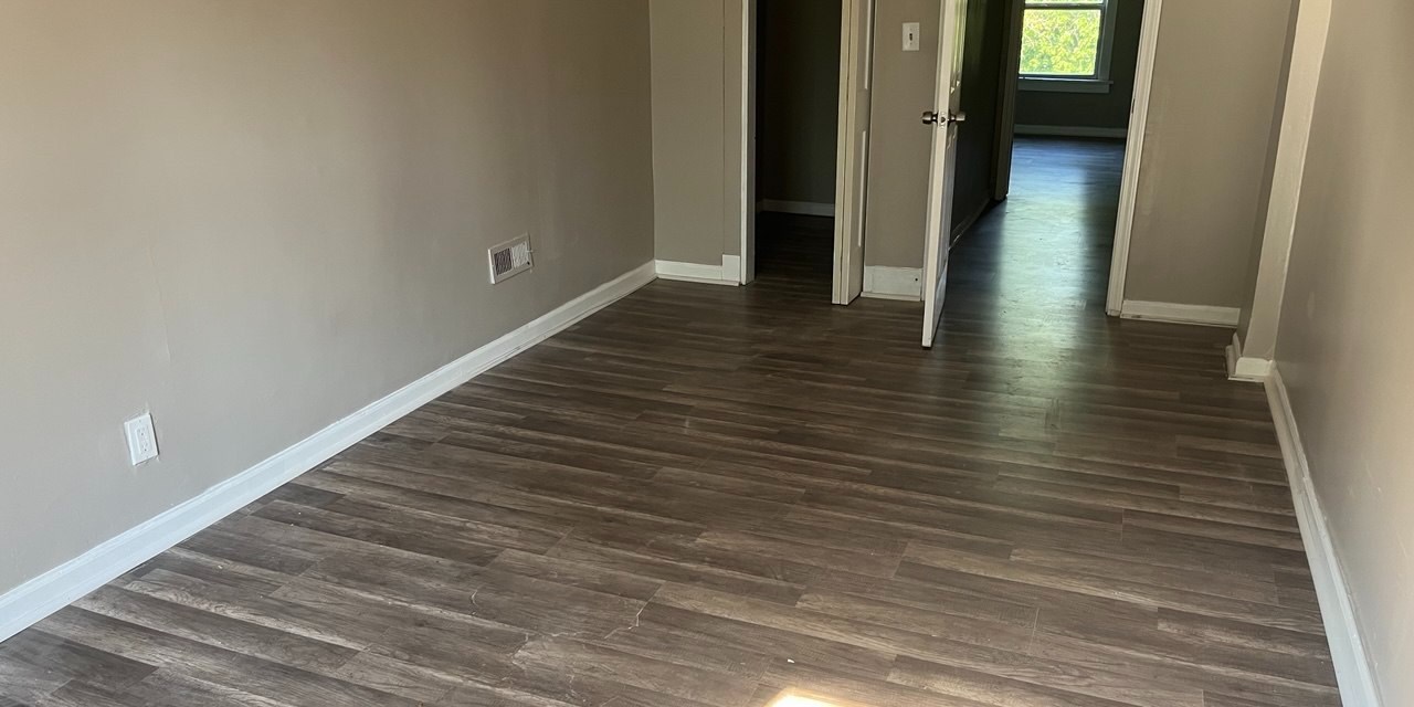 11810 S Eggleston ave Chicago , IL 60628,Chicago,IL-62191-5