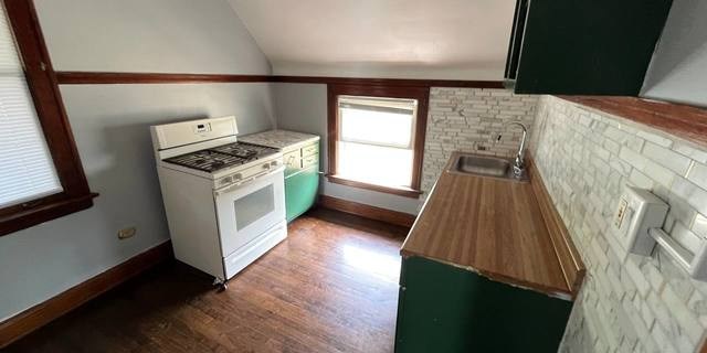 2446 lewis St ,Blue Island,IL-62192-4